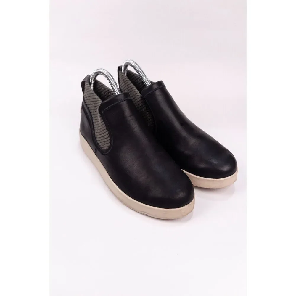 OluKai Noke Womens 7 Black Leather Chelsea Sneaker Shoes RARE Sample 20475